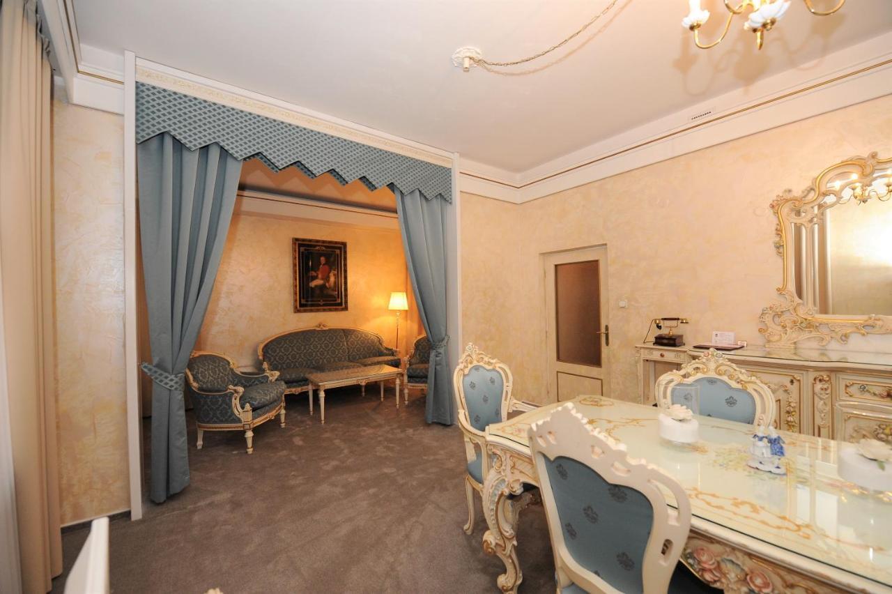 Hotel Prince De Ligne Теплице Экстерьер фото