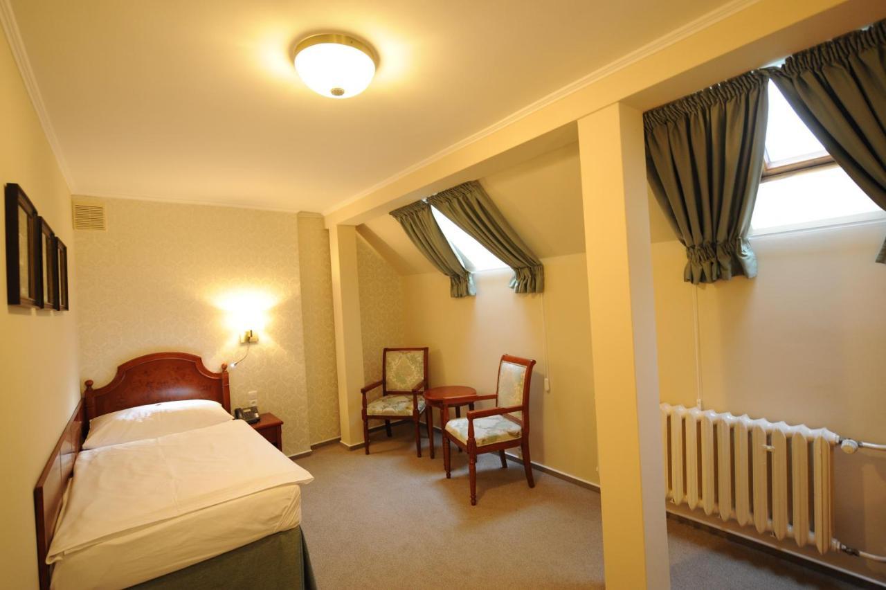 Hotel Prince De Ligne Теплице Экстерьер фото