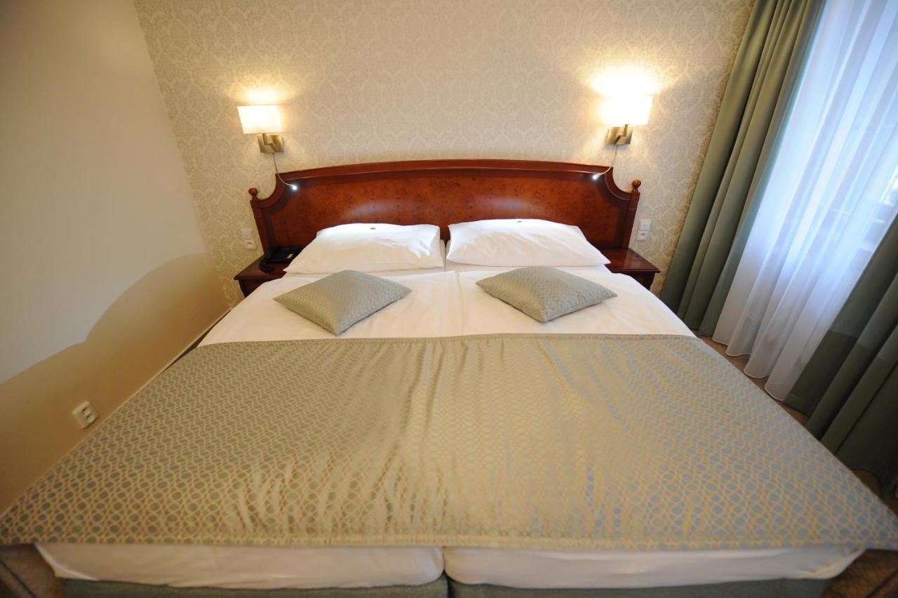 Hotel Prince De Ligne Теплице Экстерьер фото