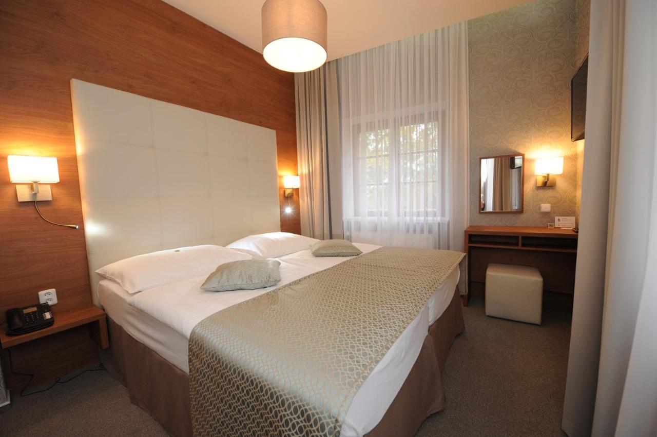 Hotel Prince De Ligne Теплице Экстерьер фото